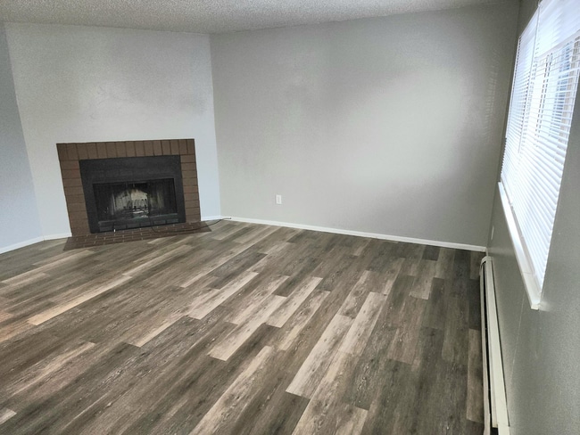 Foto del edificio - 3935 Stonedike Dr