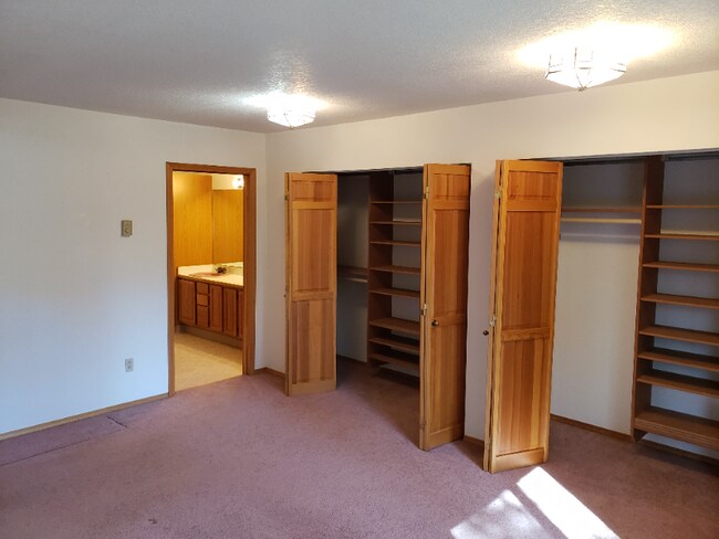 Building Photo - 255 Elk Trail