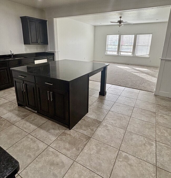 Foto del edificio - 3616 E Ruby Ln