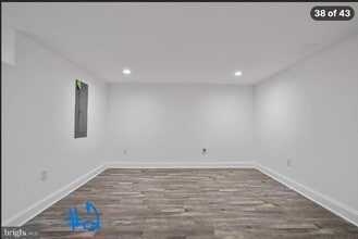 Building Photo - 500 N Lakewood Ave