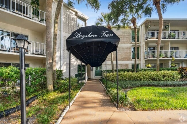 Building Photo - 3325 Bayshore Blvd