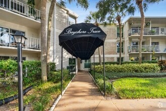 Building Photo - 3325 Bayshore Blvd