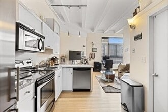 Building Photo - 12 Stoneholm St