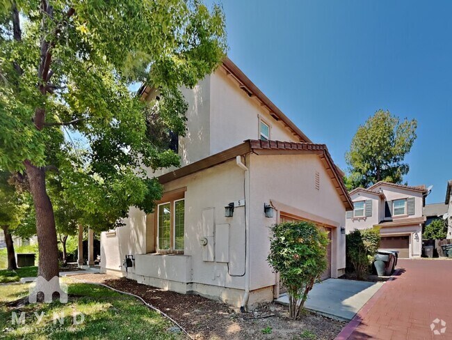 Building Photo - 5 Seraspi Ct