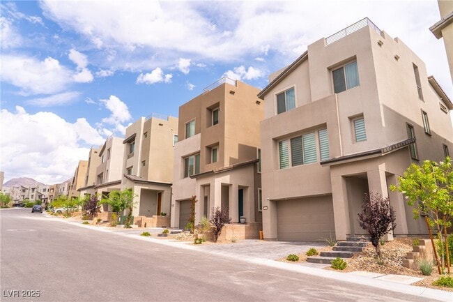 Building Photo - 11622 Midnight Melody Ave