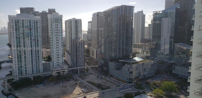 Foto del edificio - 90 SW 3rd St