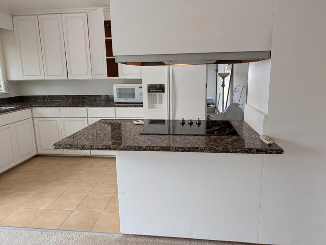 Building Photo - 2112 Rockhurst Ct