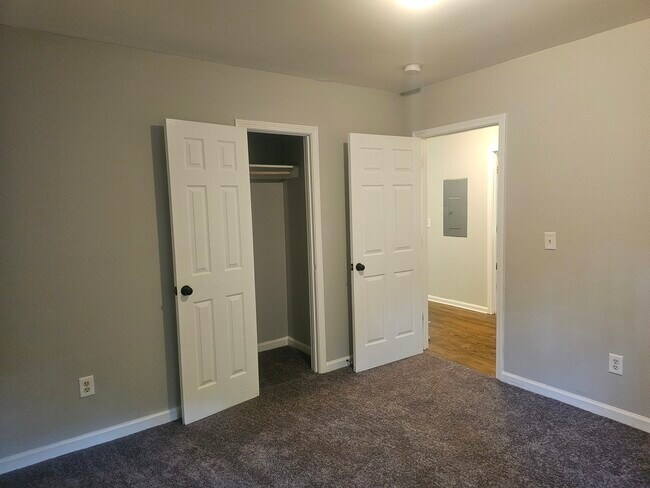 Foto del edificio - 2921 Glenwood Ave SE
