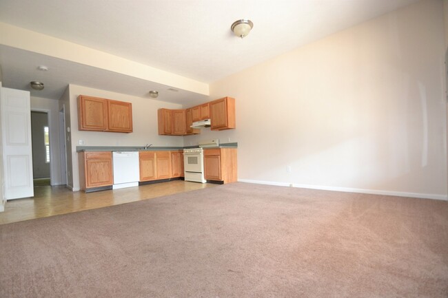 Building Photo - 490 Spicer Street