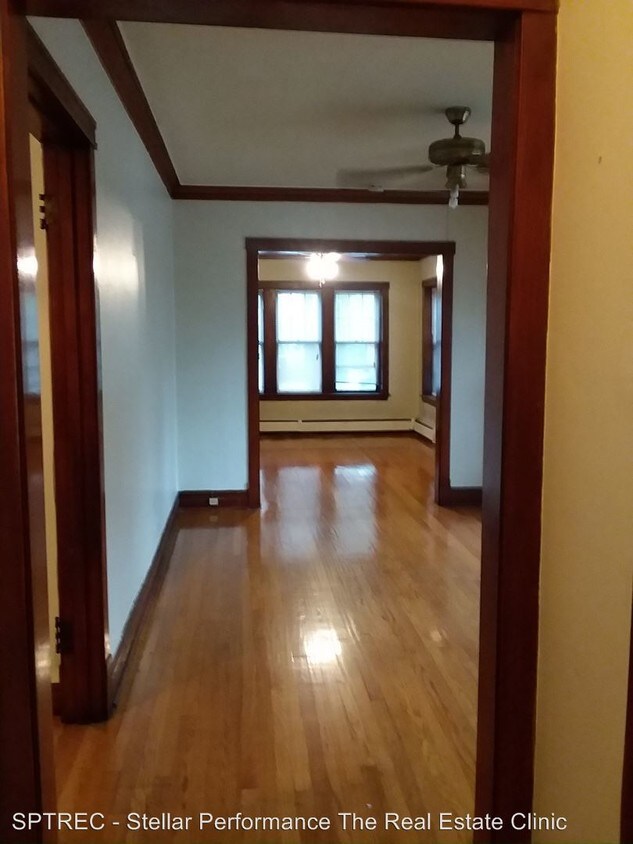 Primary Photo - 3604 W Schubert Ave