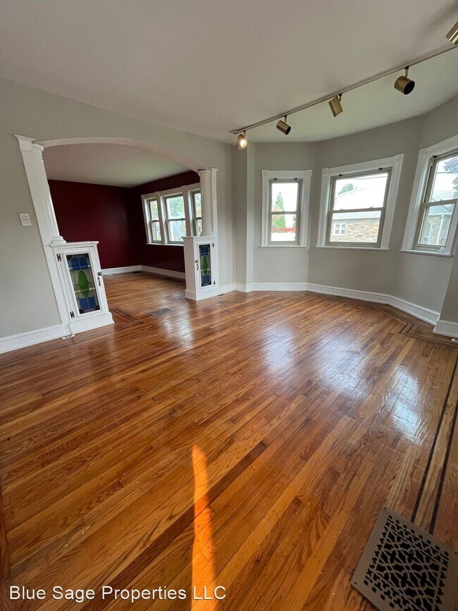 Building Photo - 2 br, 1 bath House - 229 Virginia Ave