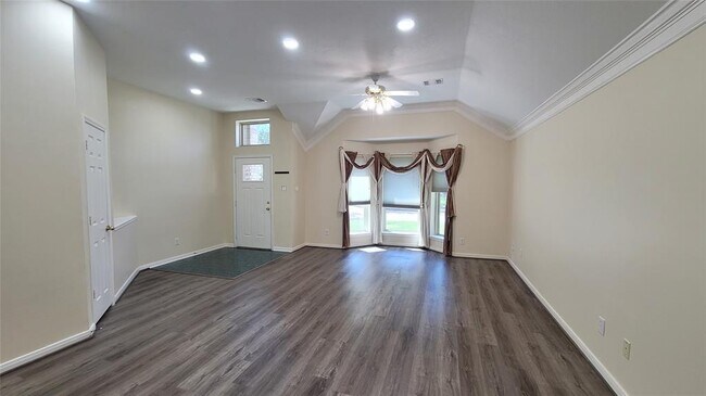 Building Photo - 6722 Green Stone Ct