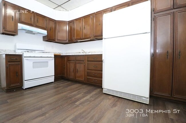 Building Photo - 3003 Memphis St