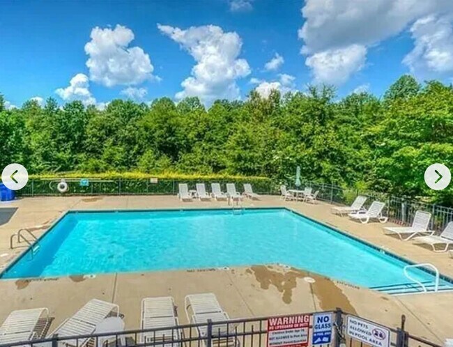 Building Photo - 107 Forest Ridge Rd