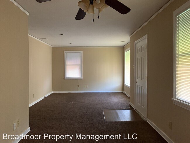 Foto del edificio - 2 br, 1 bath House - 1486 S. Barksdale Street