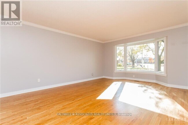 Photo du bâtiment - 13 Sai Crescent