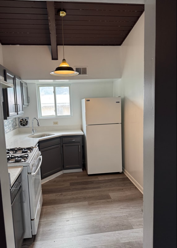 Foto del edificio - 11316 Cherry Hill Rd