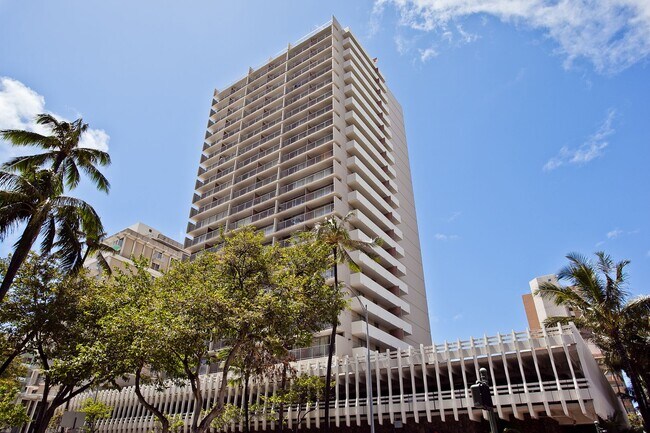 Building Photo - Marine Surf - Studio 1b 1parking! in Waikiki