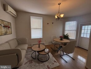 Building Photo - 600 Keefer Pl NW