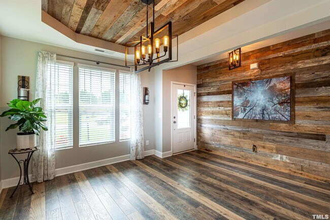 Building Photo - 17 N Skymont Dr
