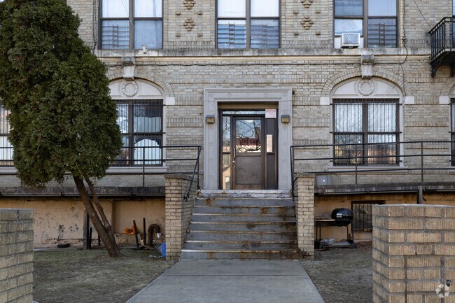 Building Photo - 1216-1228 Saint Johns Pl