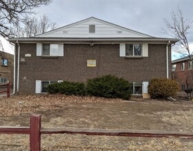 Building Photo - 1941 Clinton St