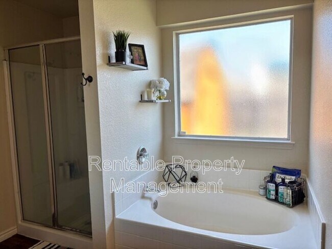 Foto del edificio - 12352 Silver Mist Trail