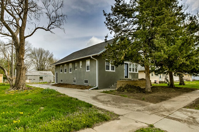 Building Photo - 4020 St Paul Ave