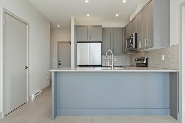 Photo du bâtiment - 45549-45549 Knight Rd