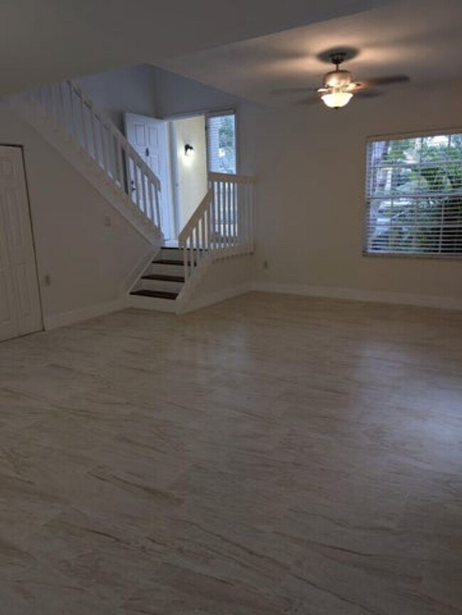 Foto del edificio - 9851 SW 117th Ct