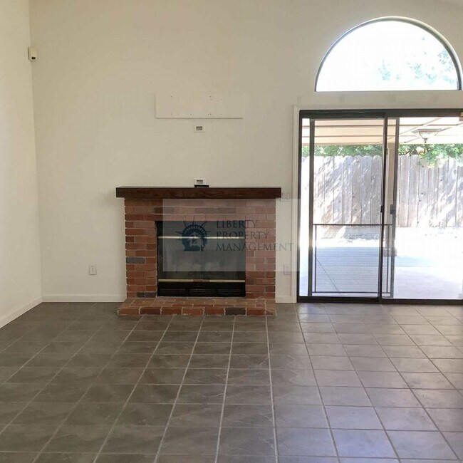 Building Photo - 1543 Denese Ct