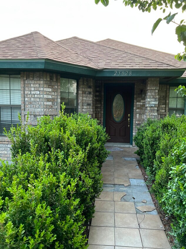 23828 Ellie Ln, Harlingen, TX 78552 House for Rent in Harlingen, TX