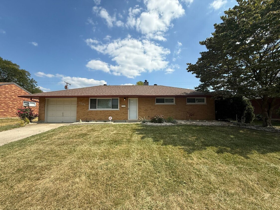 Foto principal - 4320 Harbison St