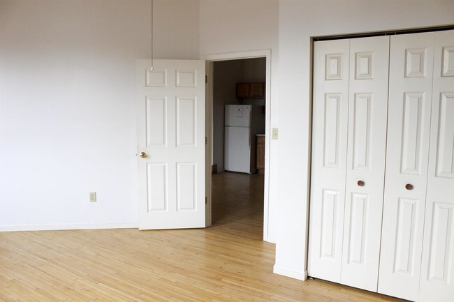 Foto del edificio - 510 N 40th Ave W