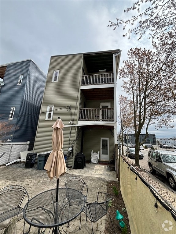 Building Photo - 37 O St