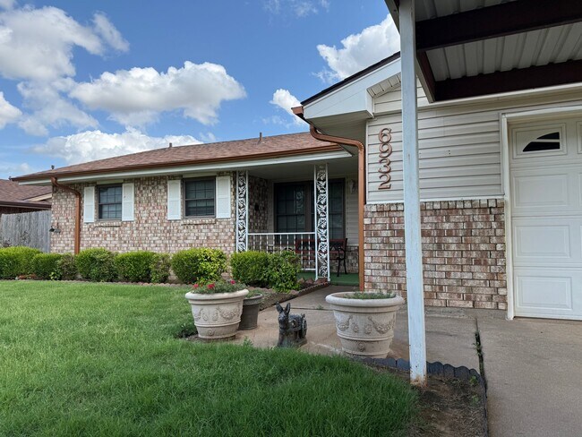 Foto del edificio - 6932 SW Cherokee Ave