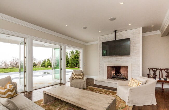 Building Photo - 21 Beech St