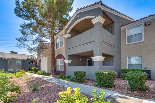 Building Photo - 5055 W Hacienda Ave