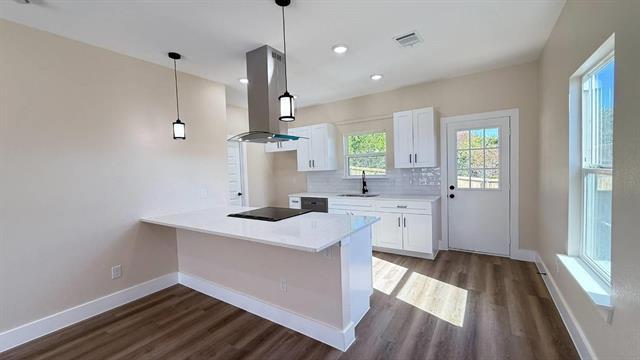Foto del edificio - 2615 Creekview Dr