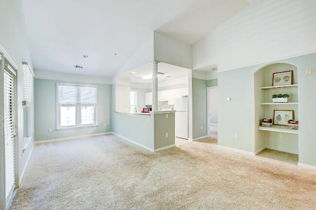 Building Photo - 2233 Egret Crest Ln