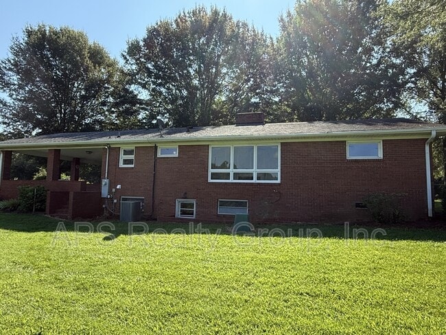 Building Photo - 6014 Vienna Dozier Rd