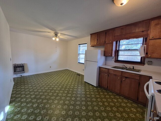 Foto del edificio - NEW LISTING!!!!!