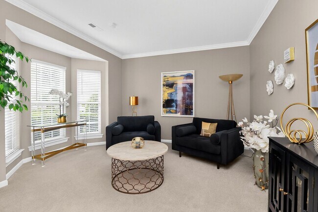 Building Photo - Beautiful Four Bedroom Home in the Berewick Subdivision!