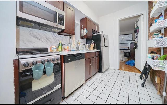 Building Photo - 2 bedroom in New York NY 10036