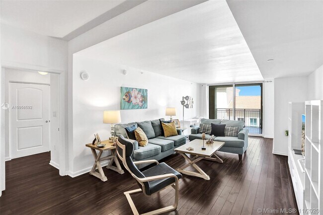 Building Photo - 7350 SW 89th St