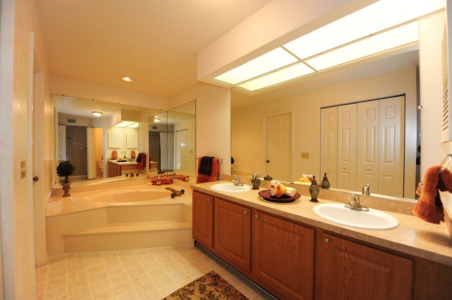 Bathroom Cabinets Lakeland Fl bathroom cabinets lakeland fl 2 home on 86 acres 10 am to Bathroom Cabinets Lakeland Fl bathroom cabinets lakeland fl 2 home on 86 acres 10 am to