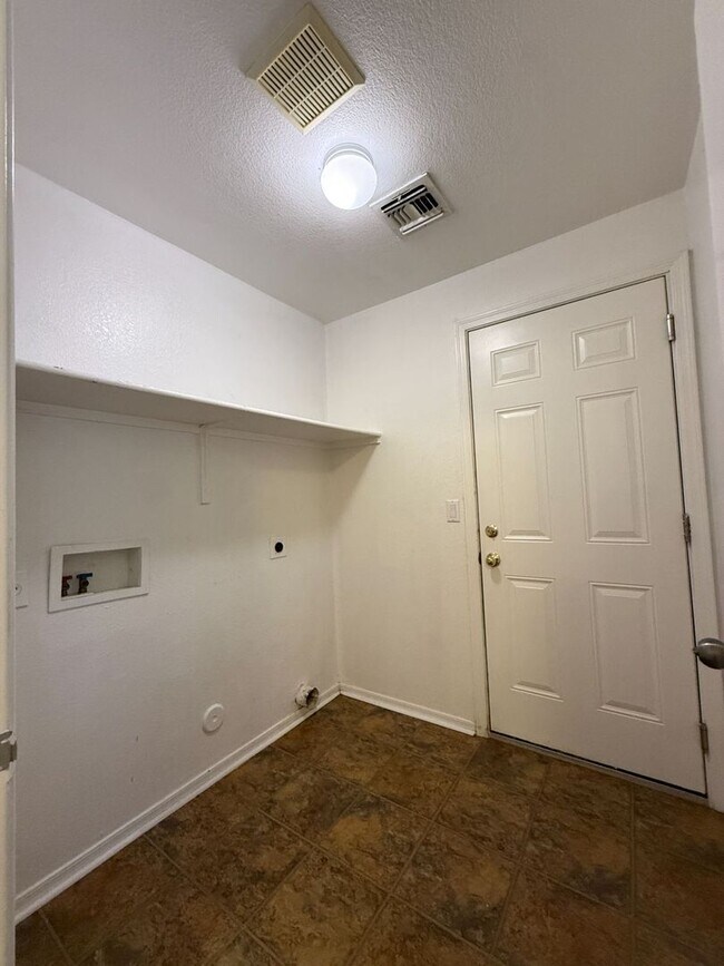 Foto del edificio - 13601 N 129th Dr