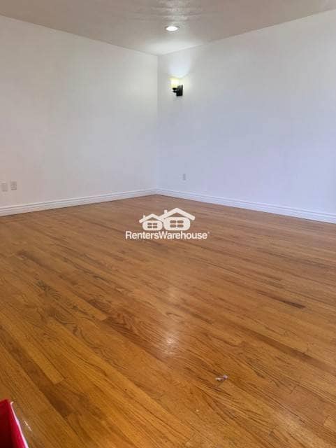 Building Photo - 5 Bedroom 2.5 Bath Brick Ranch in Arvada Available NOW!
