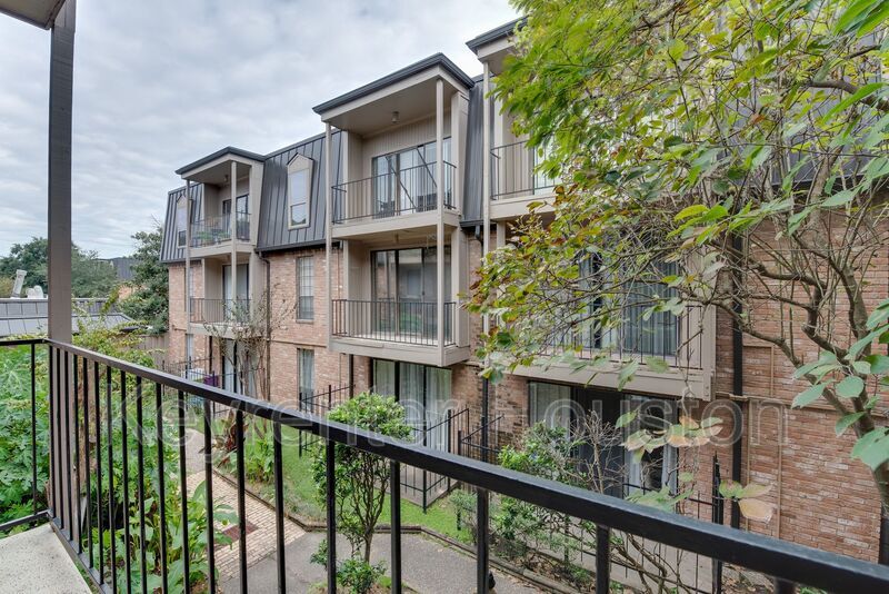 Foto principal - 2400 N Braeswood Blvd