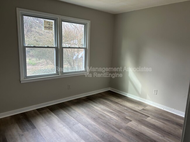 Foto del edificio - 525 E Central Ave